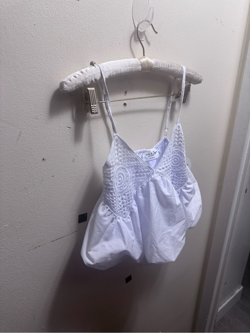 Jolie & Joy White Crochet Bust Camisole Top - Women size small - Picture 3 of 4